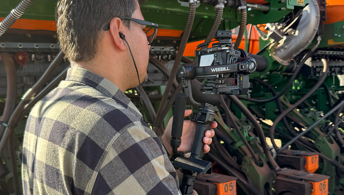 bastidores de um Reels gravado no campo feito para atrair clientes em todo o Brasil